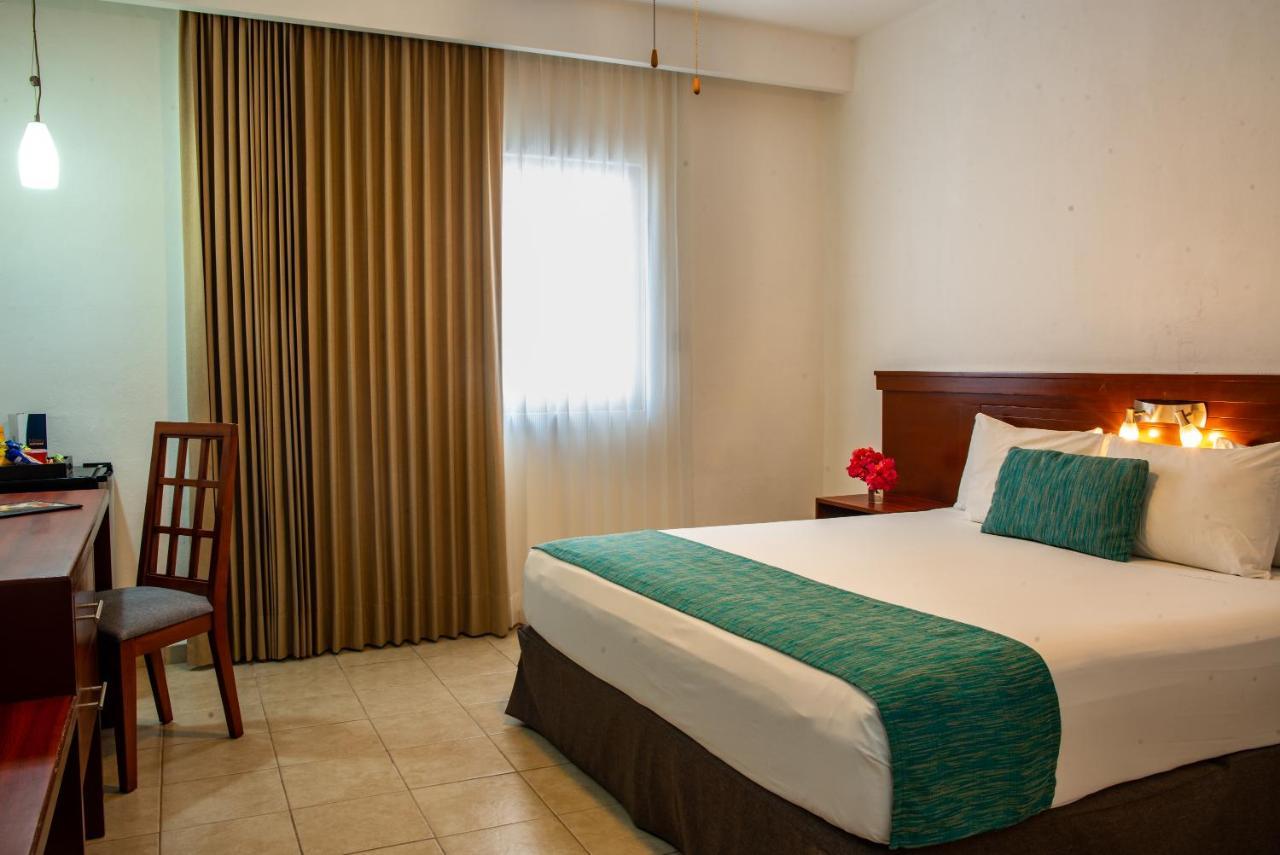 Meson De La Luna Hotel & Spa Mérida Zewnętrze zdjęcie