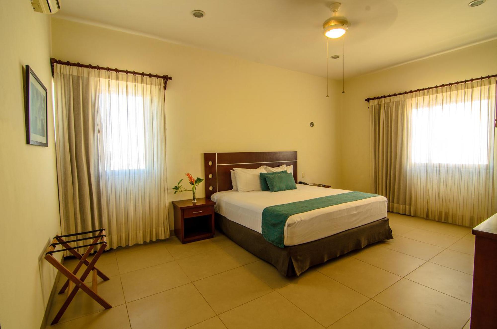 Meson De La Luna Hotel & Spa Mérida Zewnętrze zdjęcie
